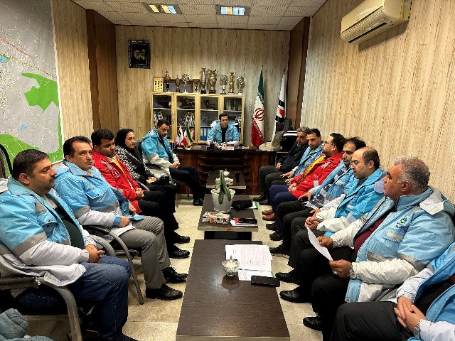 شهردار لاهیجان از آمادگی ستاد عملیات زمستانی شهرداری لاهیجان خبر داد